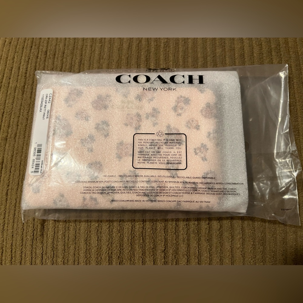 Coach Corner Zip Wristlet With Rosette Print nwt in packaging - Picture 3 of 4